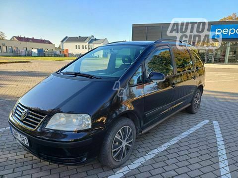 Volkswagen Sharan 23998 2004 y