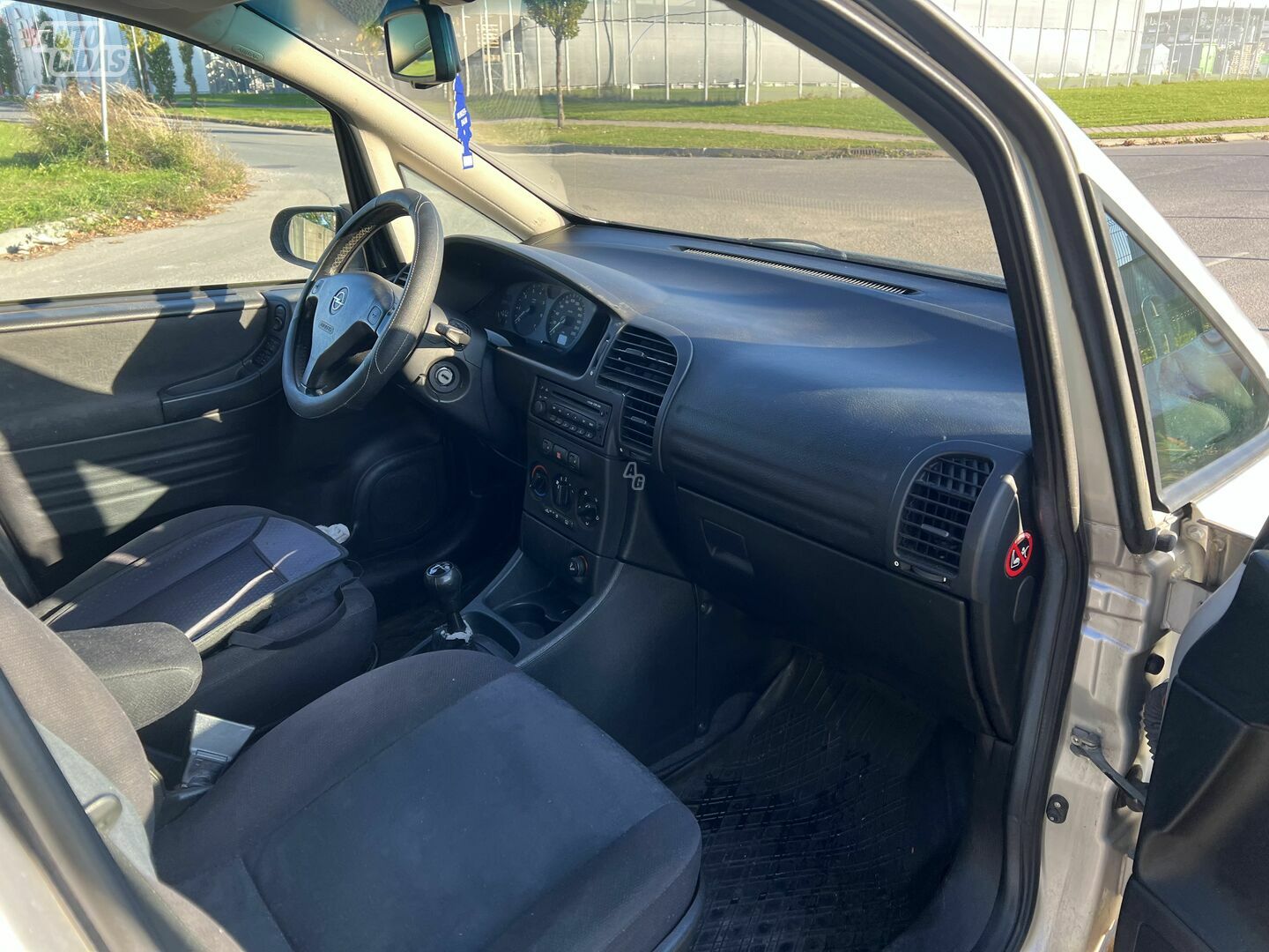 Opel Zafira 2002 m Vienatūris