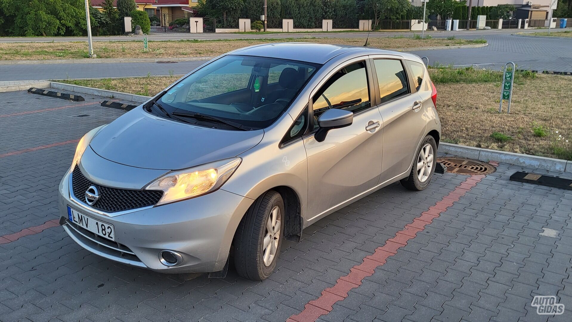 Nissan Note Ekonomiska 2013 m