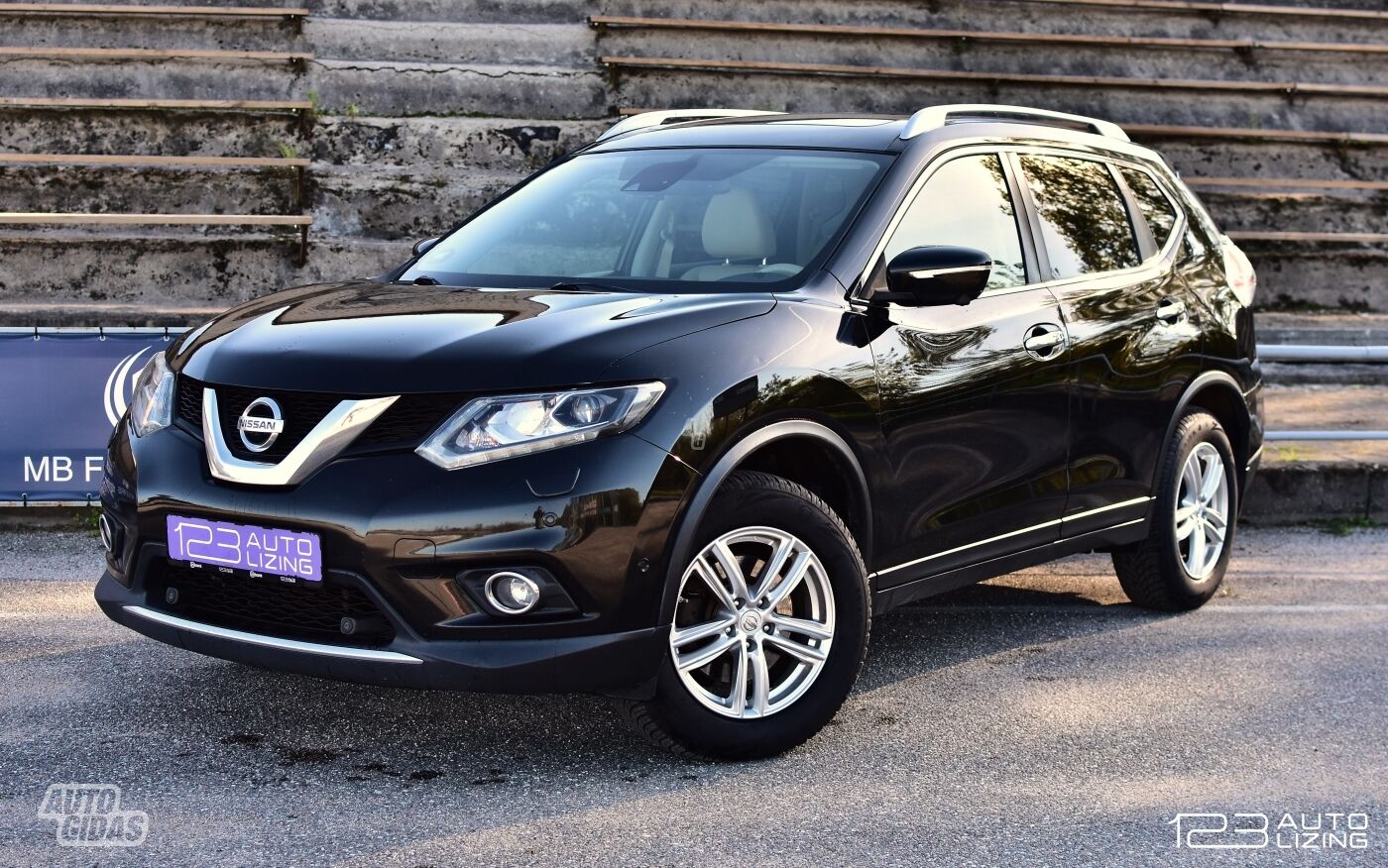 Nissan X-Trail 2016 y Off-road / Crossover