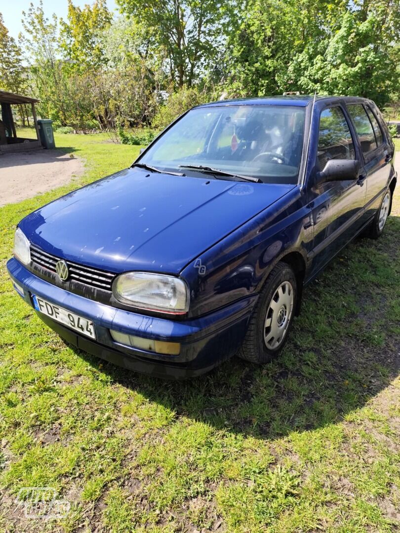 Volkswagen Golf 1995 m Hečbekas