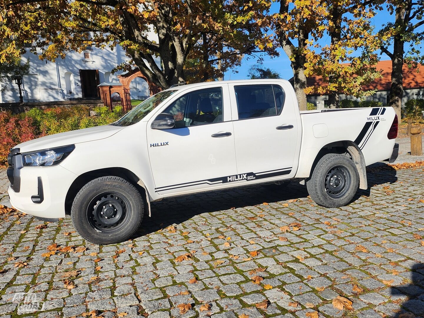 Toyota Hilux 2021 г Пикап