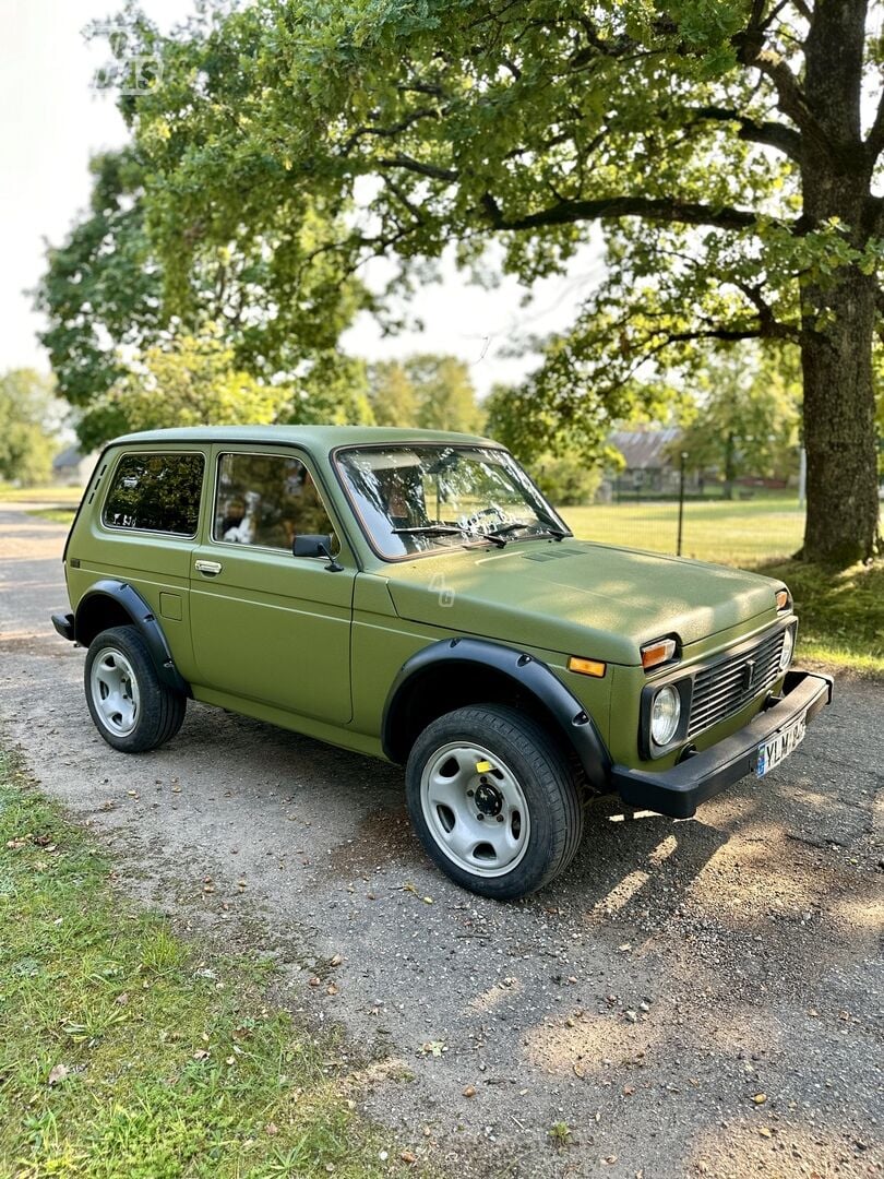 Lada Niva 2004 г Внедорожник / Кроссовер