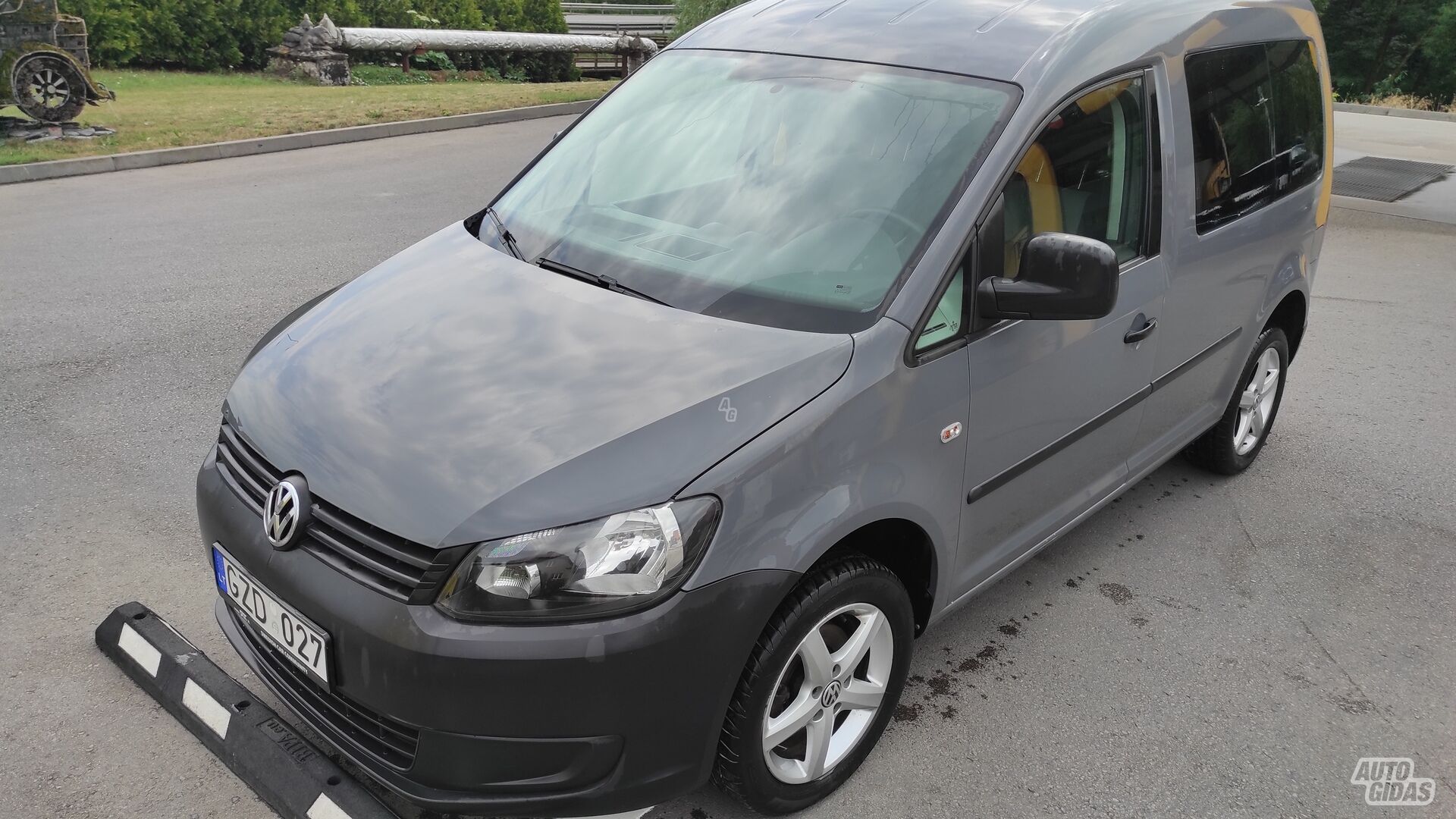 Volkswagen Caddy 2013 y Minibus