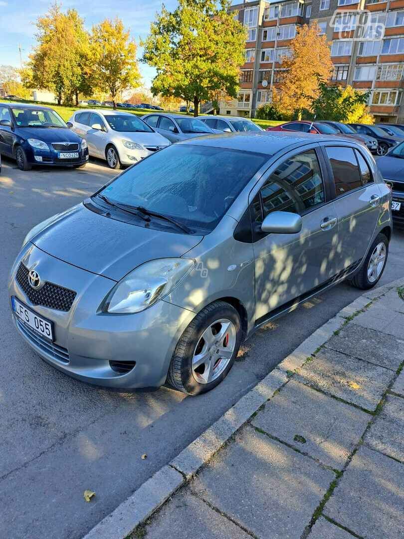 Toyota Yaris 2006 y Hatchback