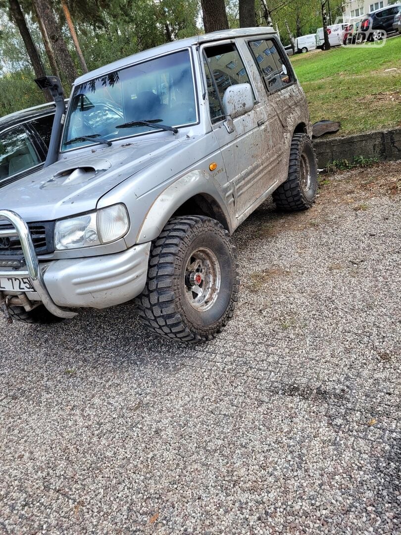 Hyundai Galloper 2001 y Off-road / Crossover