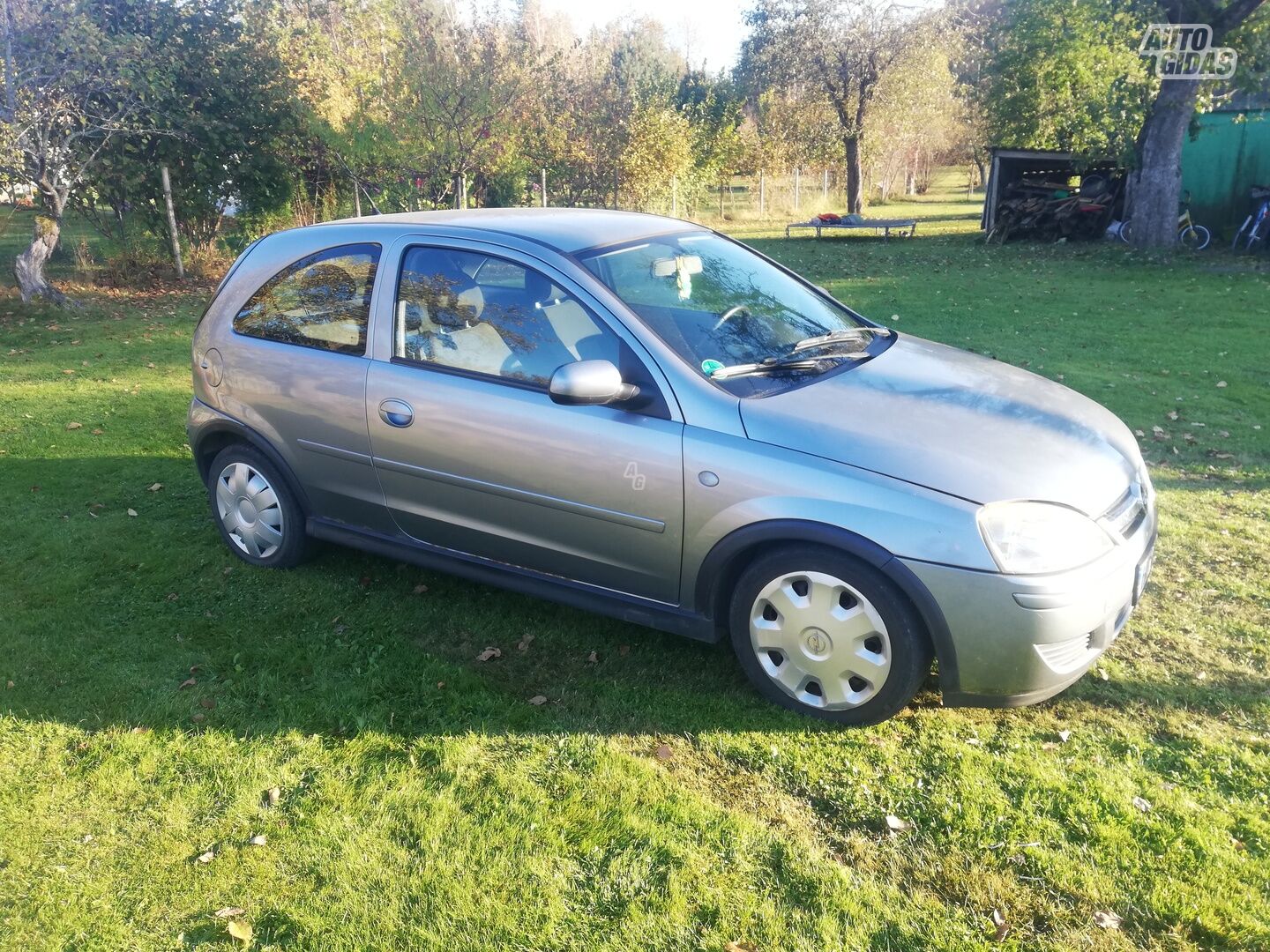 Opel Corsa 2005 г Седан