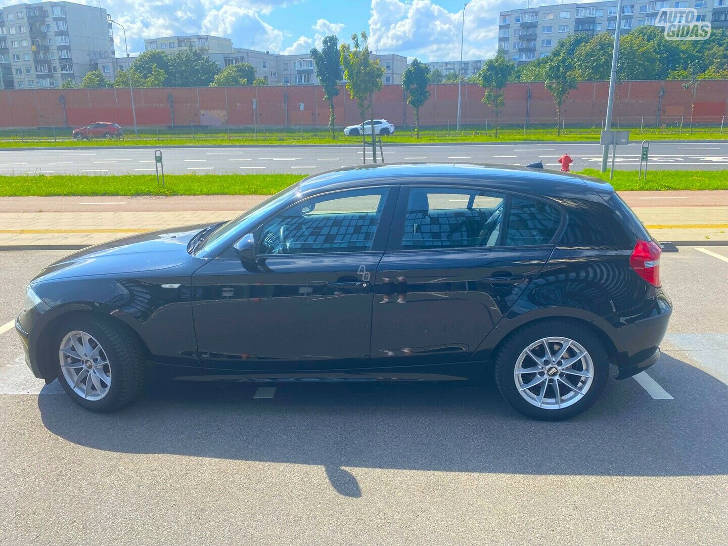 Bmw 120 2010 y Hatchback