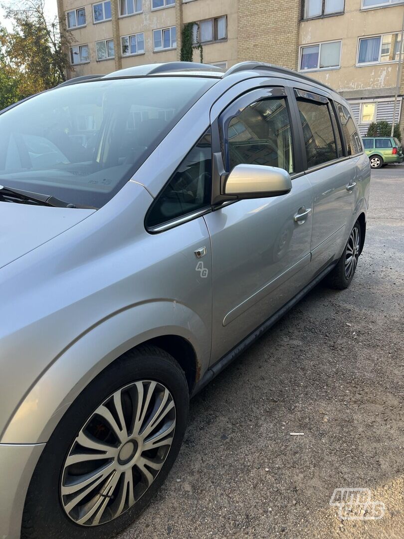 Opel Zafira 2006 г Минивэн