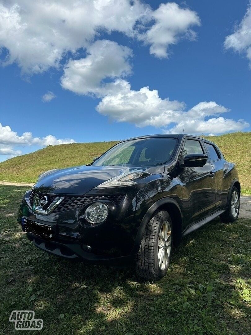 Nissan Juke 2015 г Внедорожник / Кроссовер