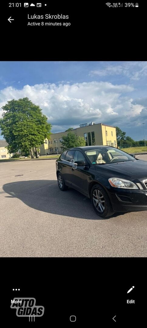 Volvo XC60 2011 y Off-road / Crossover