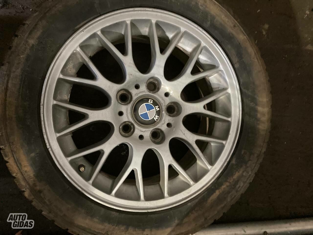 BMW 320 light alloy R16 rims