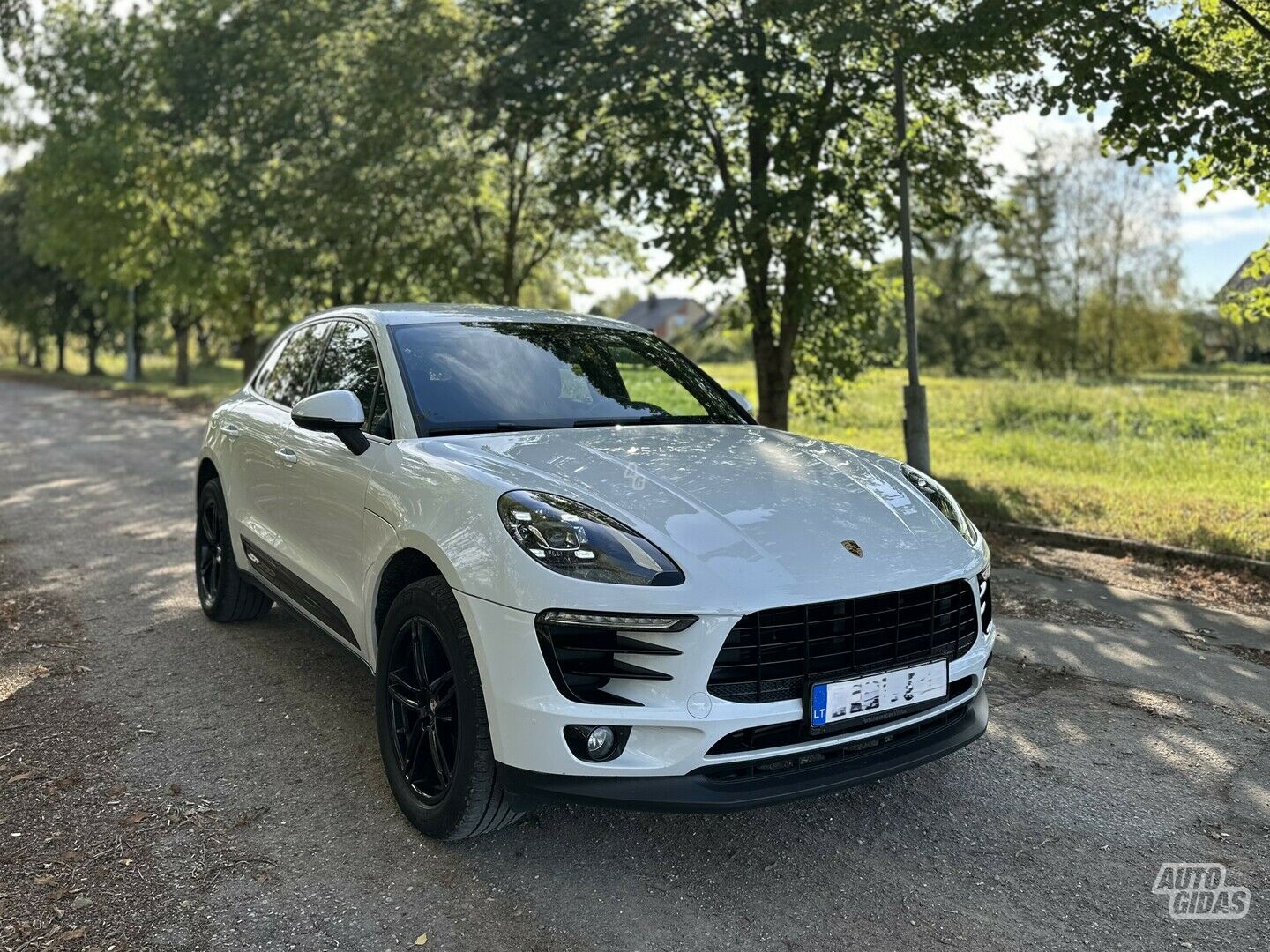 Porsche Macan 2018 y Off-road / Crossover