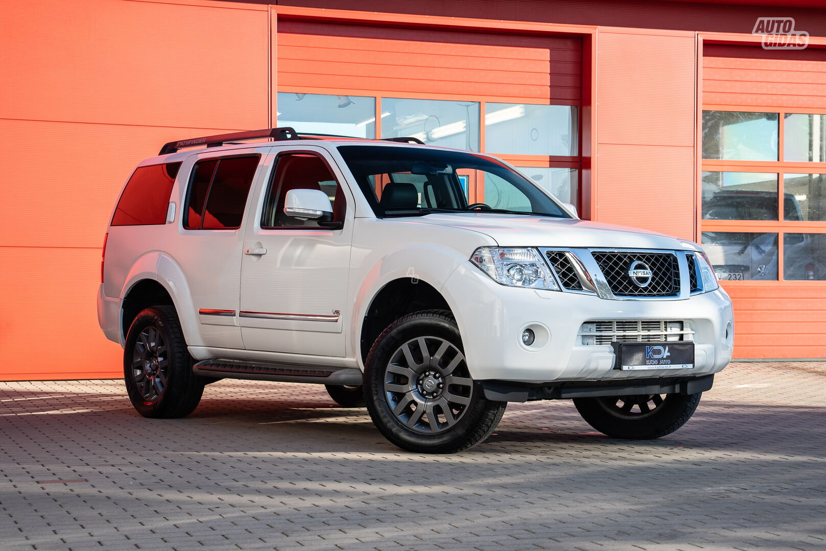 Nissan Pathfinder 2013 y Off-road / Crossover