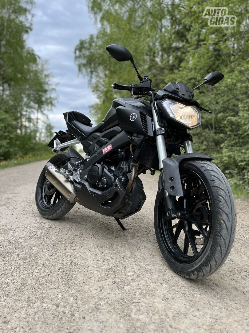 Yamaha MT 2015 г Классический / Streetbike мотоцикл