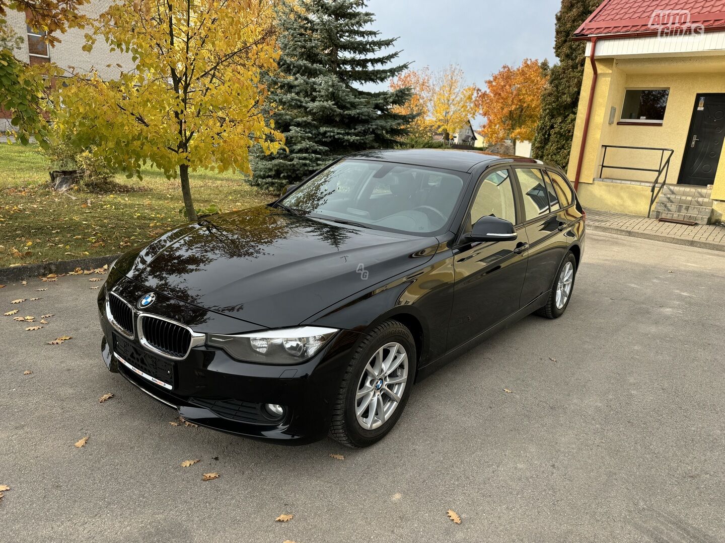 Bmw 318 2013 m Universalas