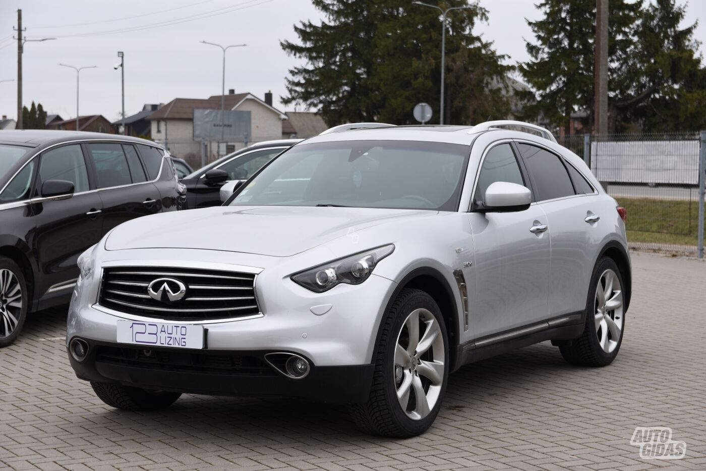 Infiniti QX70 2013 m Visureigis / Krosoveris