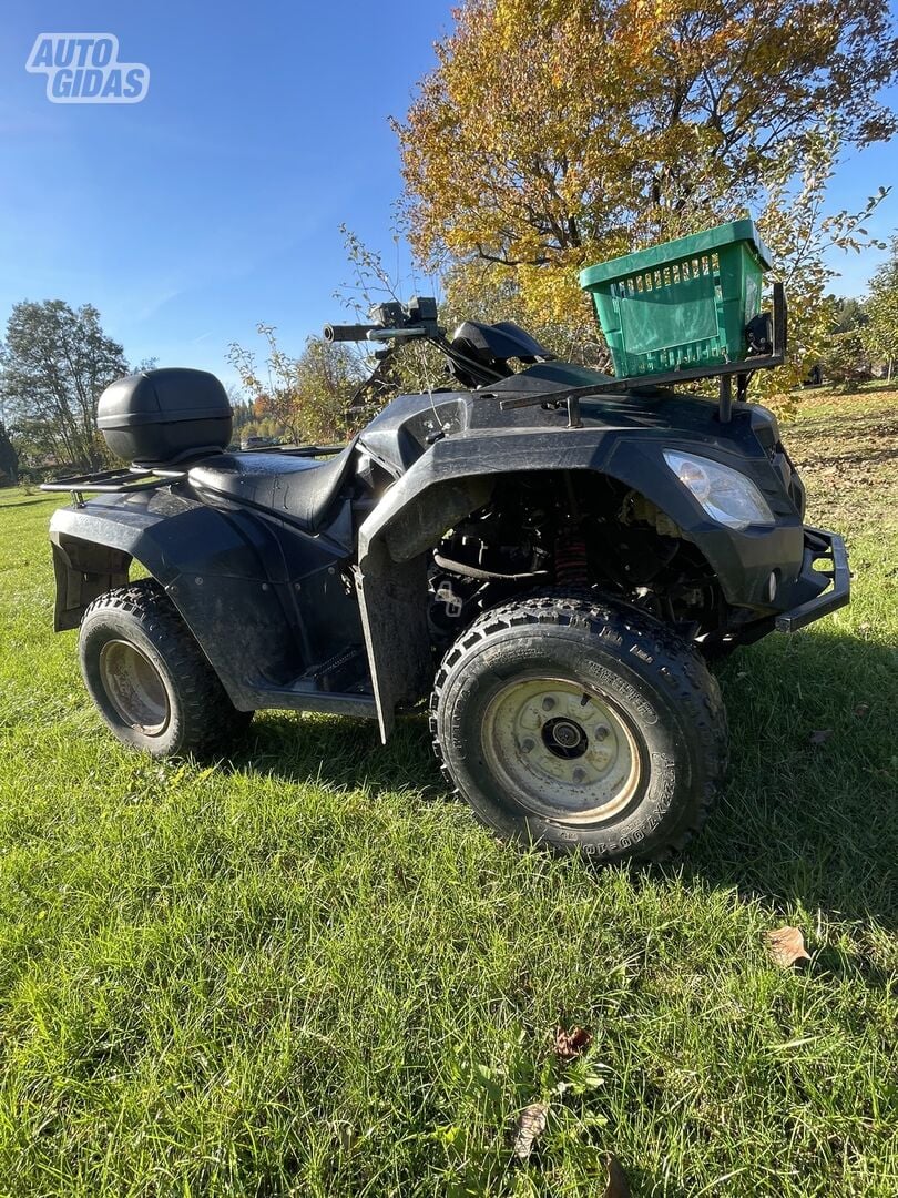 Kymco Maxxer 2011 y ATV motorcycle