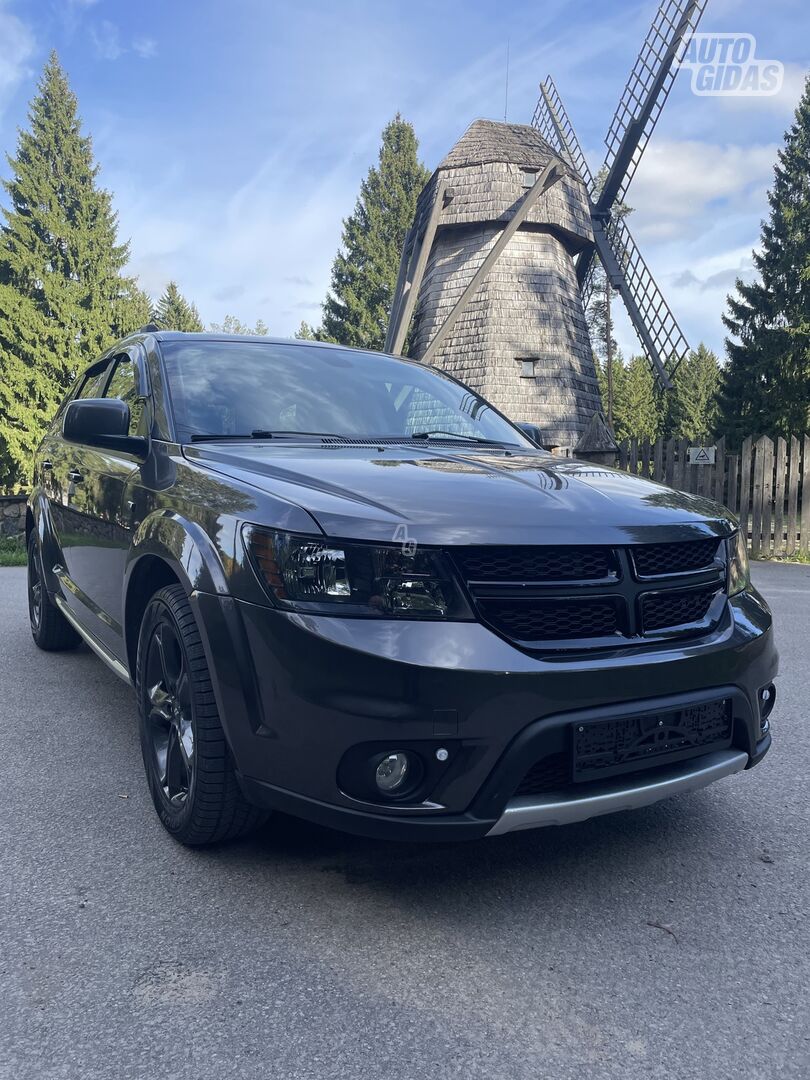 Dodge Journey 2019 y Off-road / Crossover