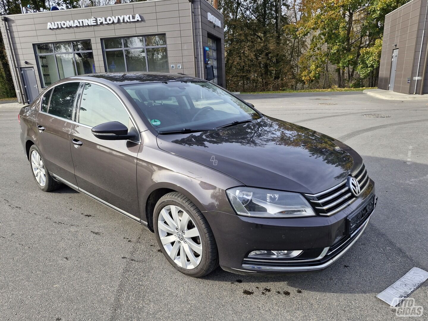 Volkswagen Passat 2011 y Sedan