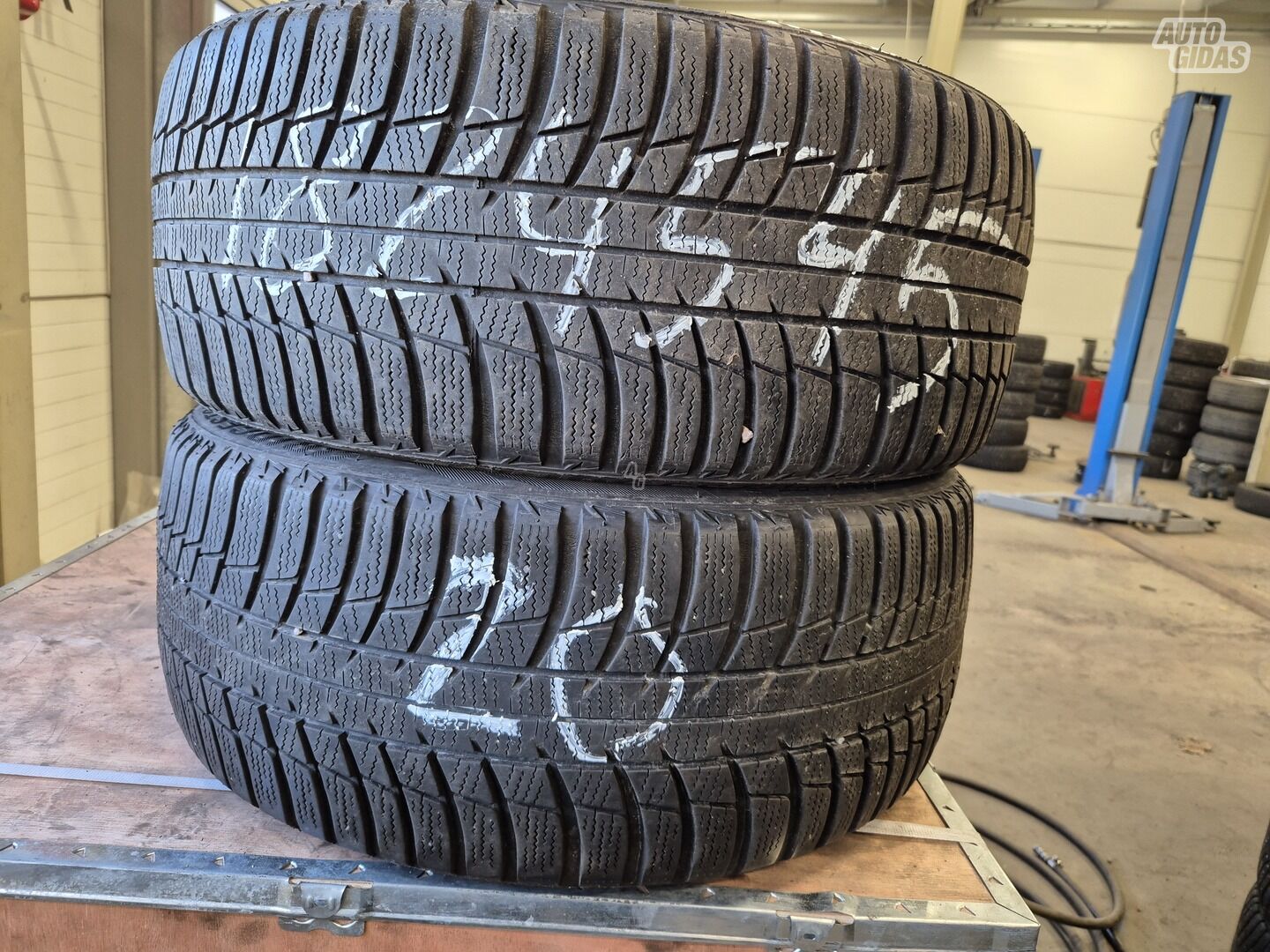 R18 universal tyres passanger car