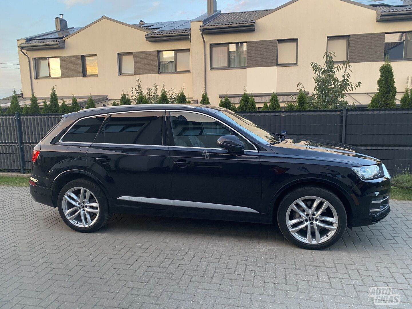 Audi Q7 2018 m Visureigis / Krosoveris