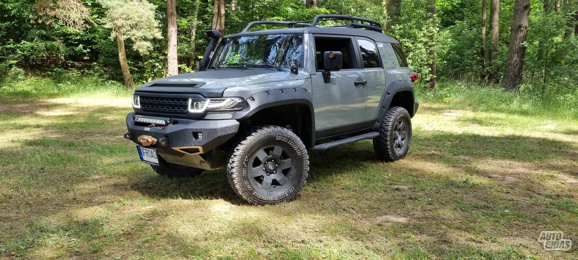 Toyota FJ 2007 y Off-road / Crossover