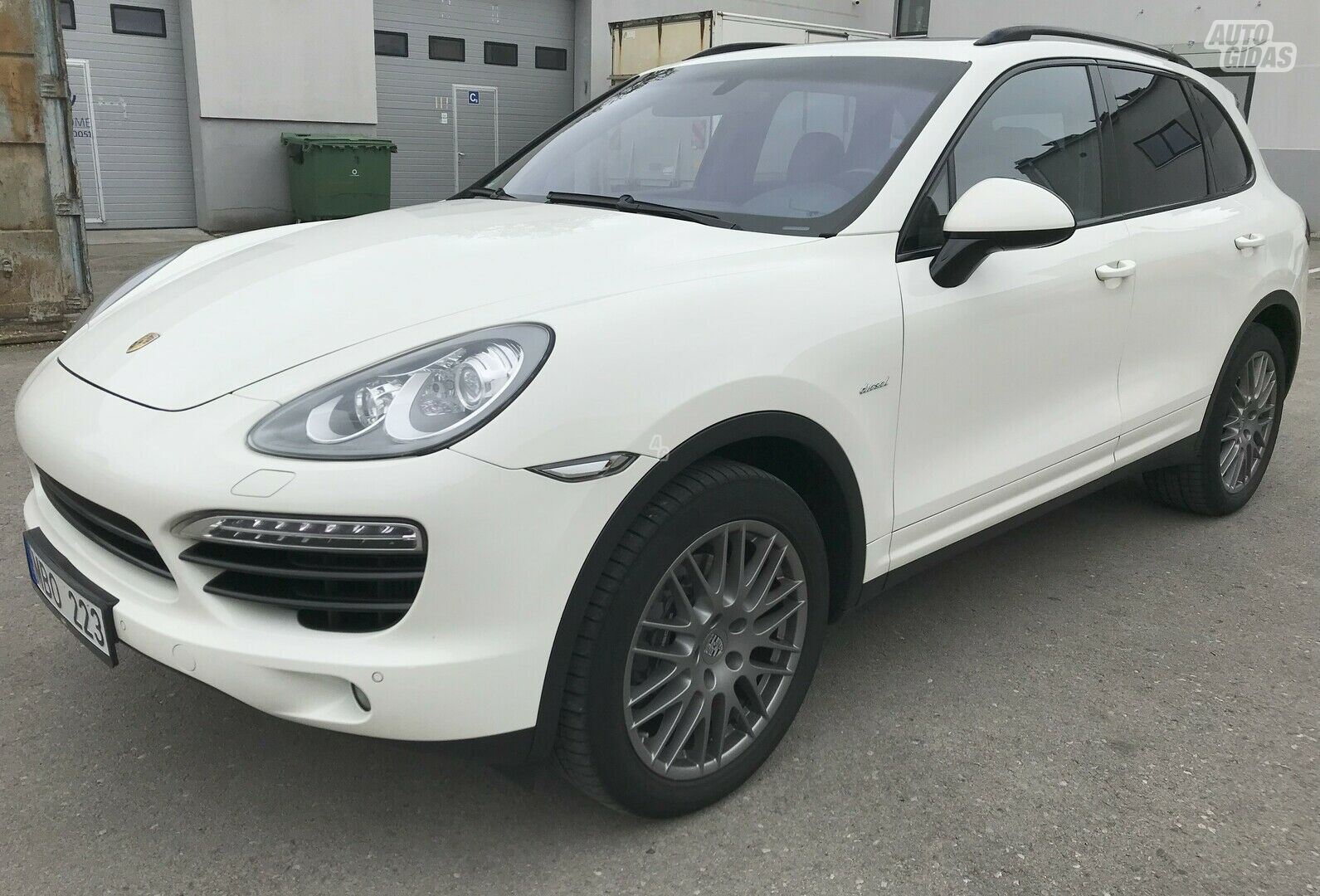 Porsche Cayenne II 2011 г