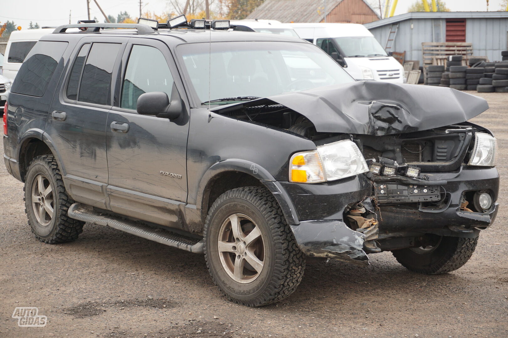 Ford Explorer 2005 y Off-road / Crossover