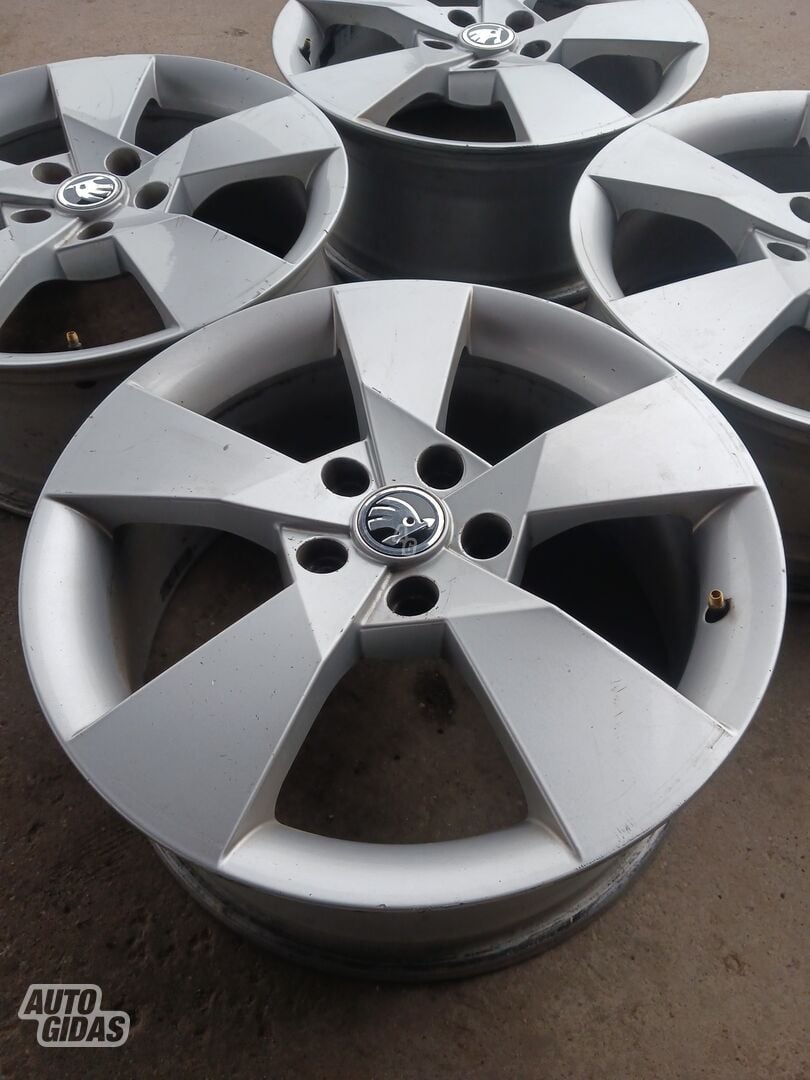 Skoda light alloy R17 rims