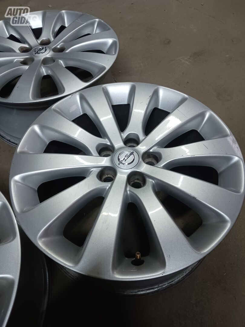 Opel light alloy R17 rims