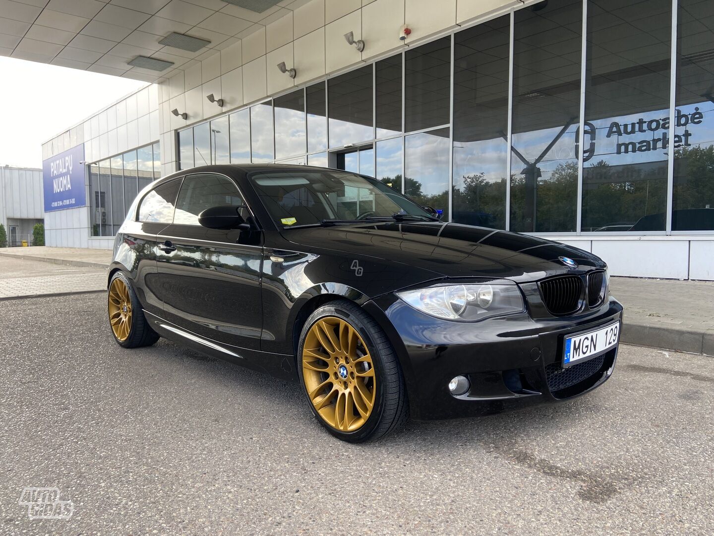 Bmw 123 E81 2009 y