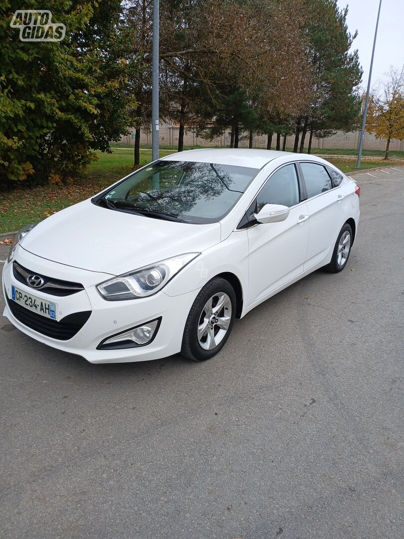 Hyundai i40 2012 y Sedan