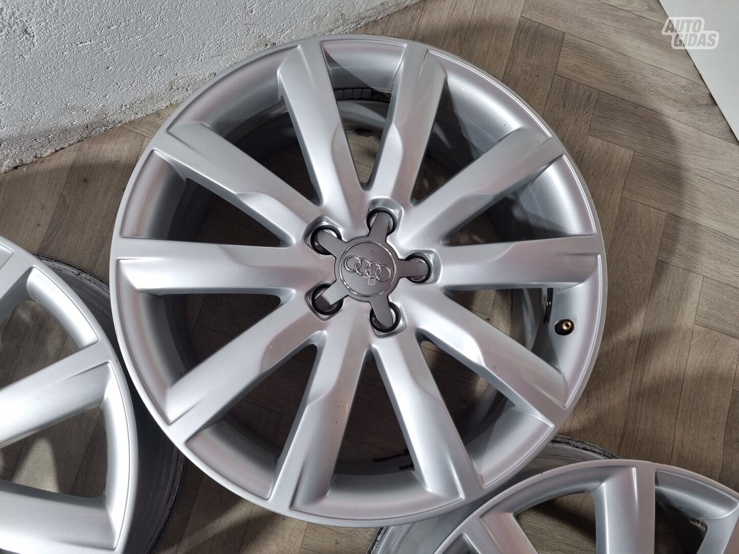 Audi Q5 originalūs Q5 light alloy R19 rims