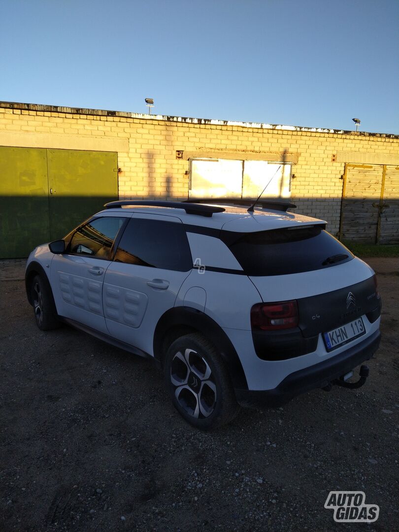 Citroen C4 Cactus 2016 y Hatchback