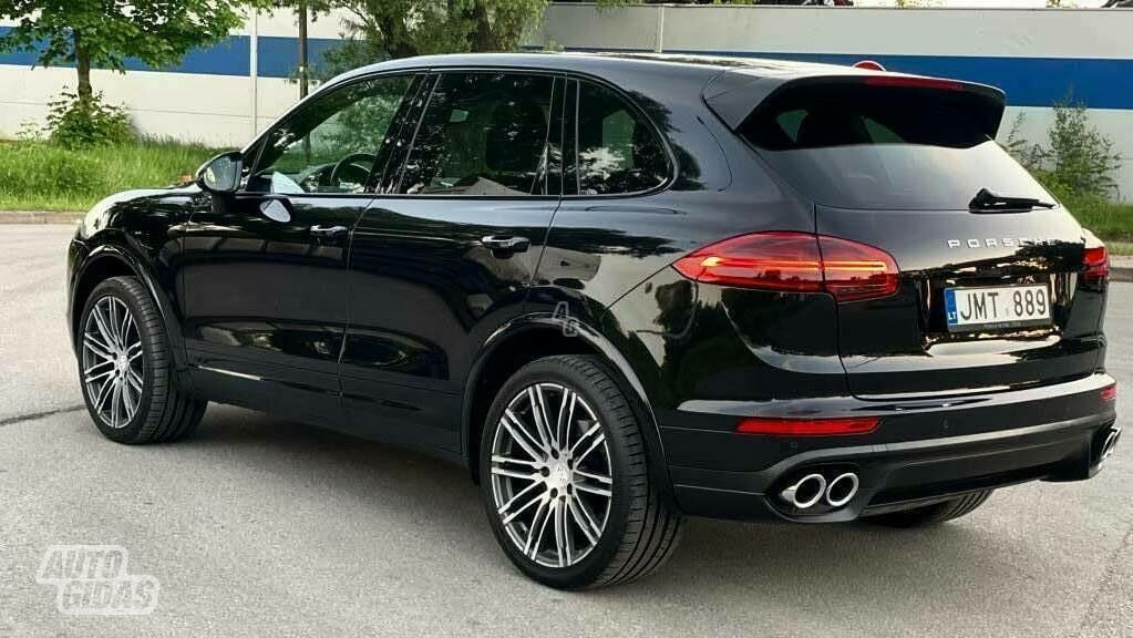 Porsche Cayenne 2016 m Visureigis / Krosoveris