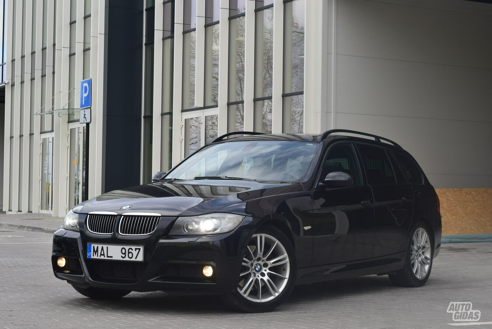 Bmw 330 E91 2007 г