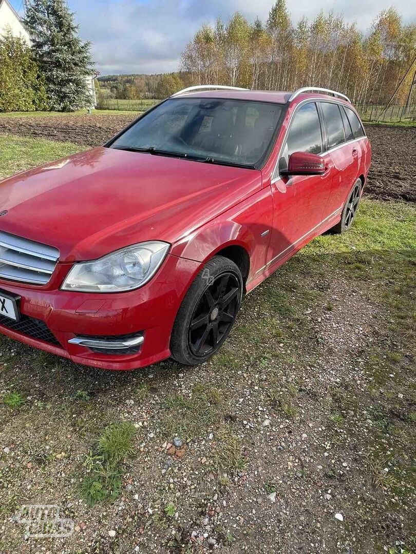 Mercedes-Benz C 220 2010 y parts