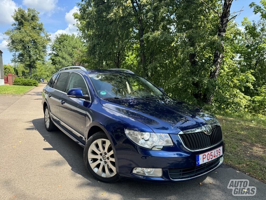 Skoda Superb 2010 y Wagon