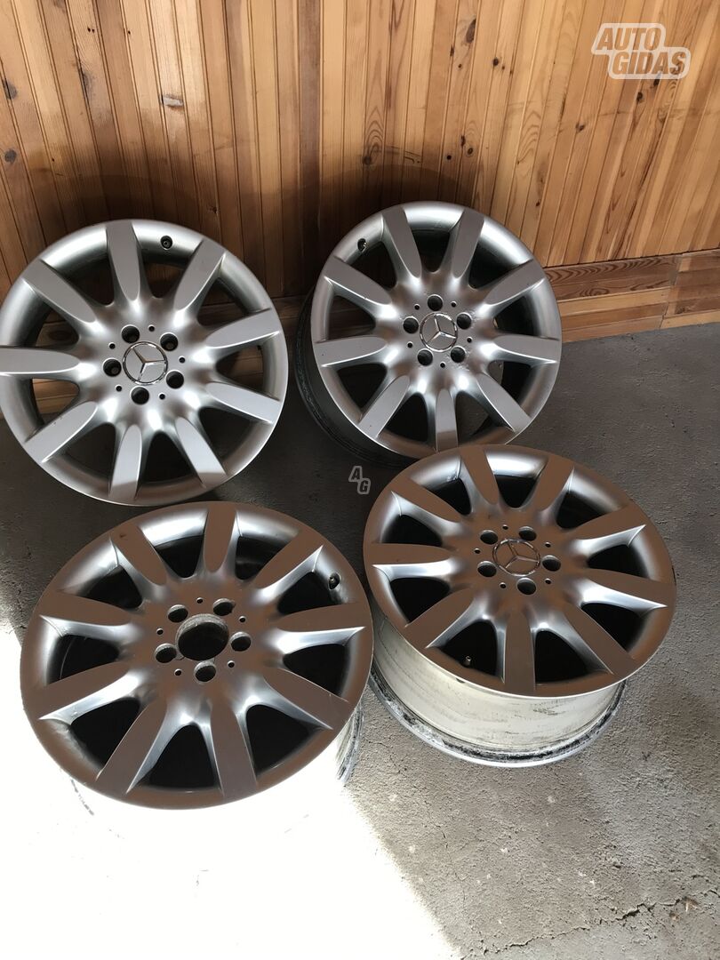 Light alloy R18 rims