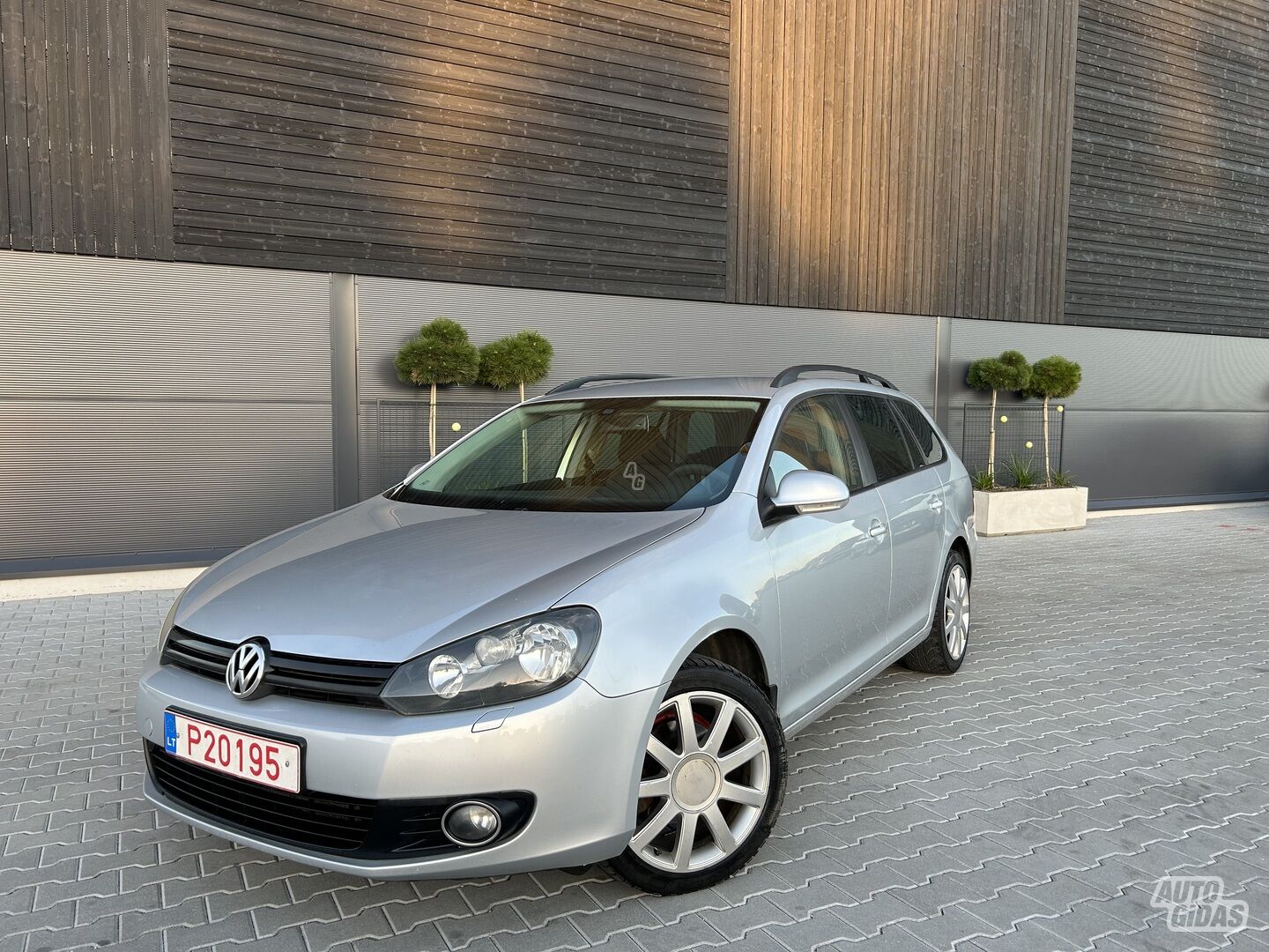 Volkswagen Golf 2010 m Universalas