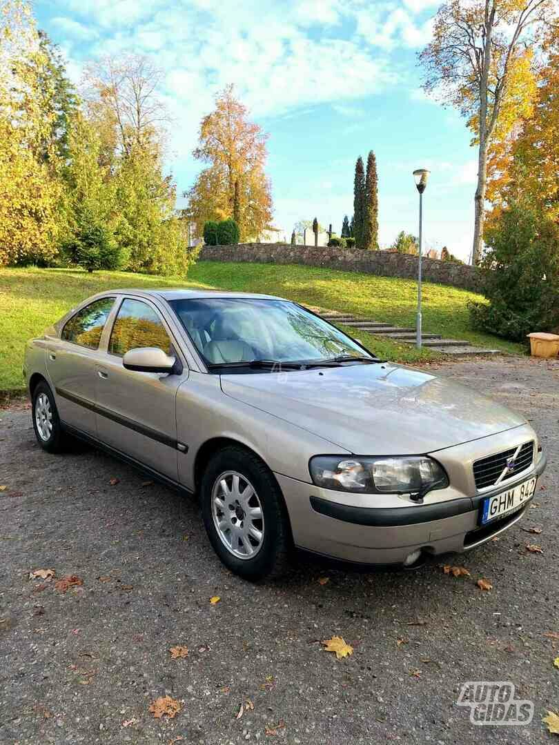 Volvo S60 2002 m Hečbekas