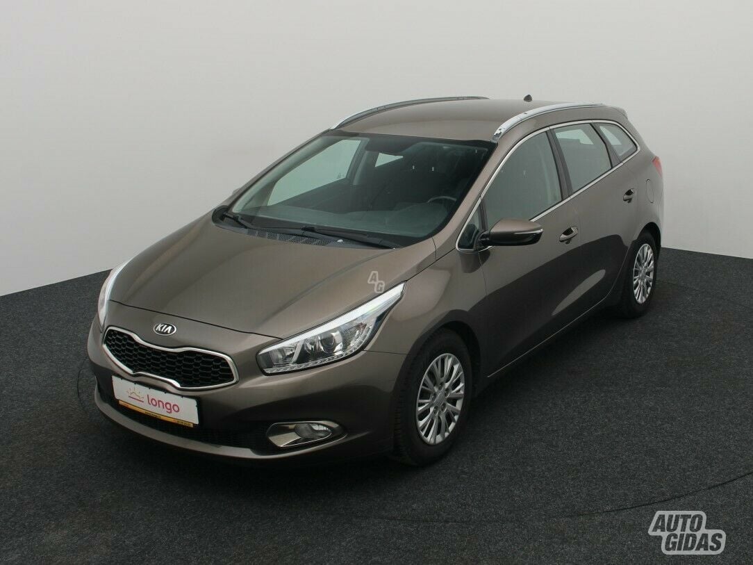 Kia Cee&apos;d 2013 г Универсал