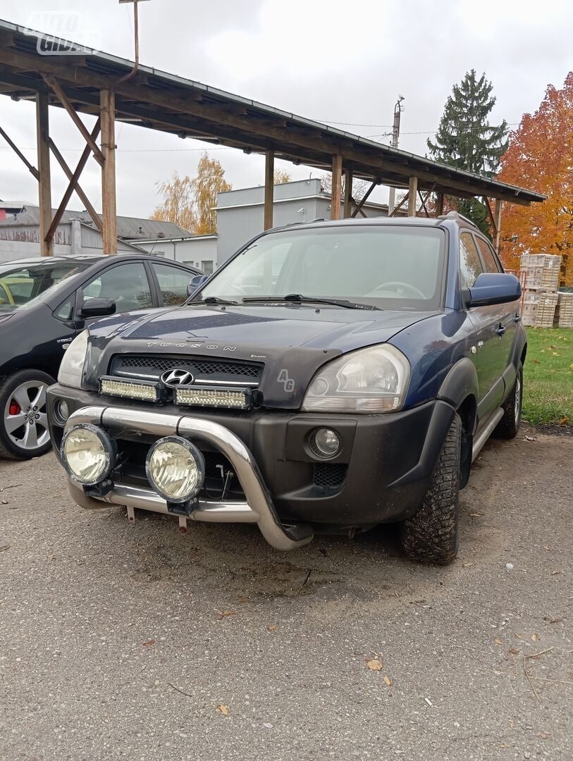 Hyundai Tucson 2006 y Off-road / Crossover