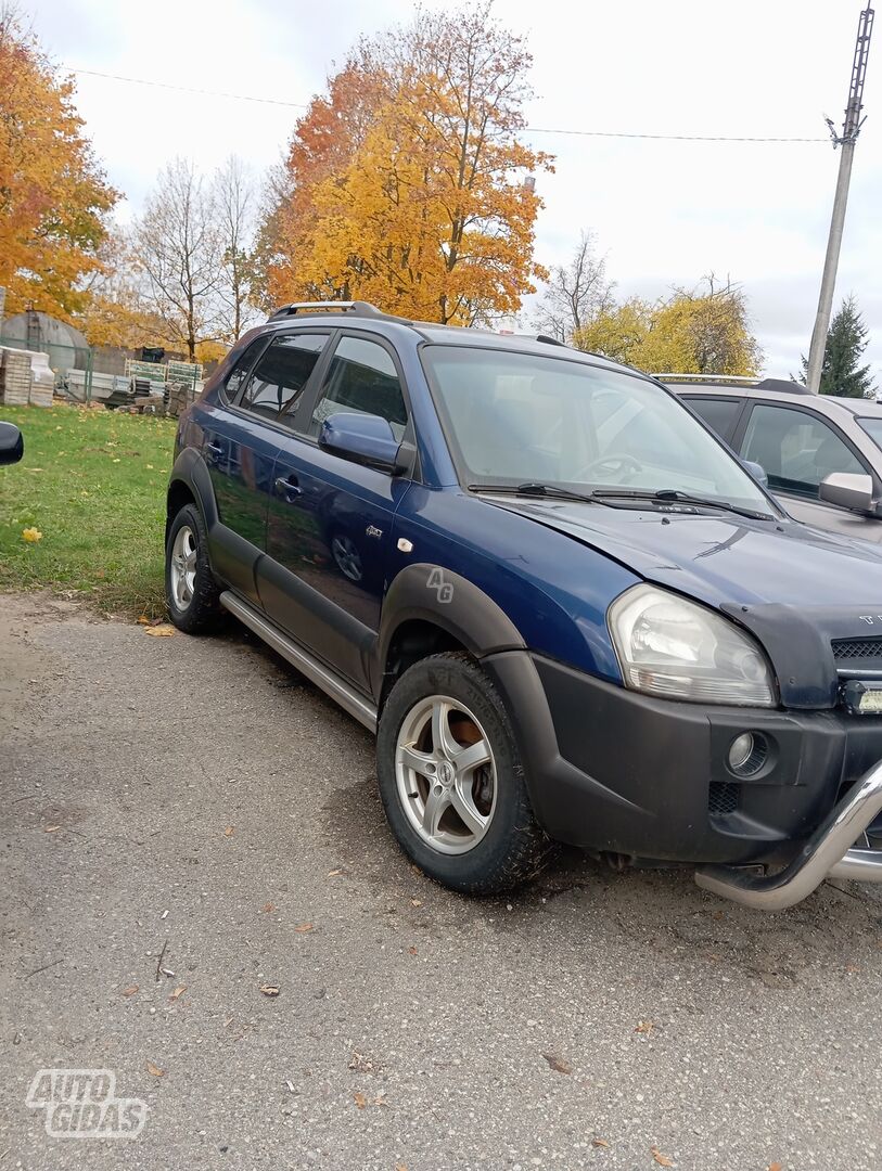 Hyundai Tucson 2006 г Внедорожник / Кроссовер