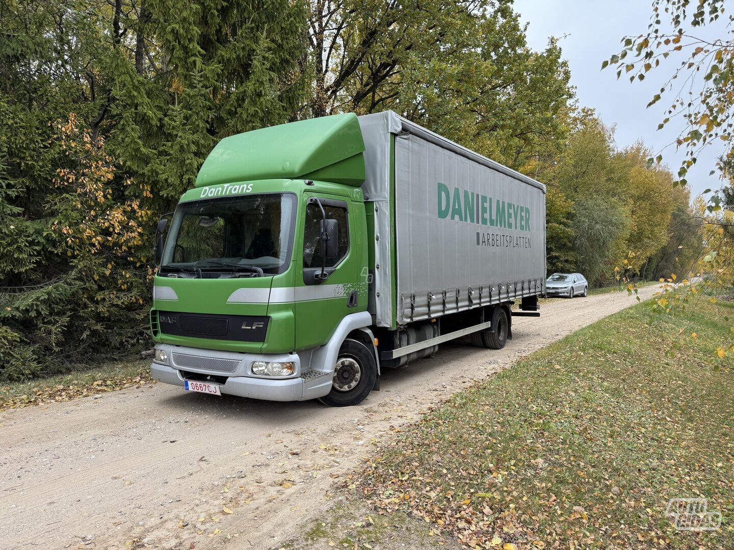 DAF AE45LF 2001 y Flatbed with tilt