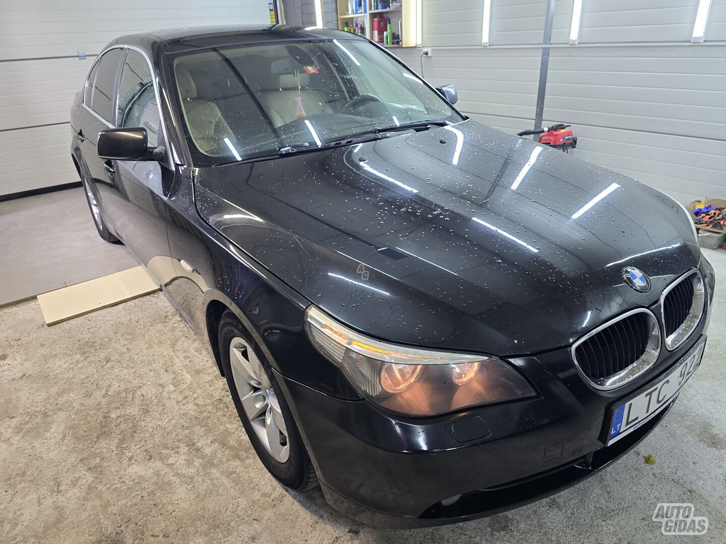 Bmw 520 2006 y Sedan