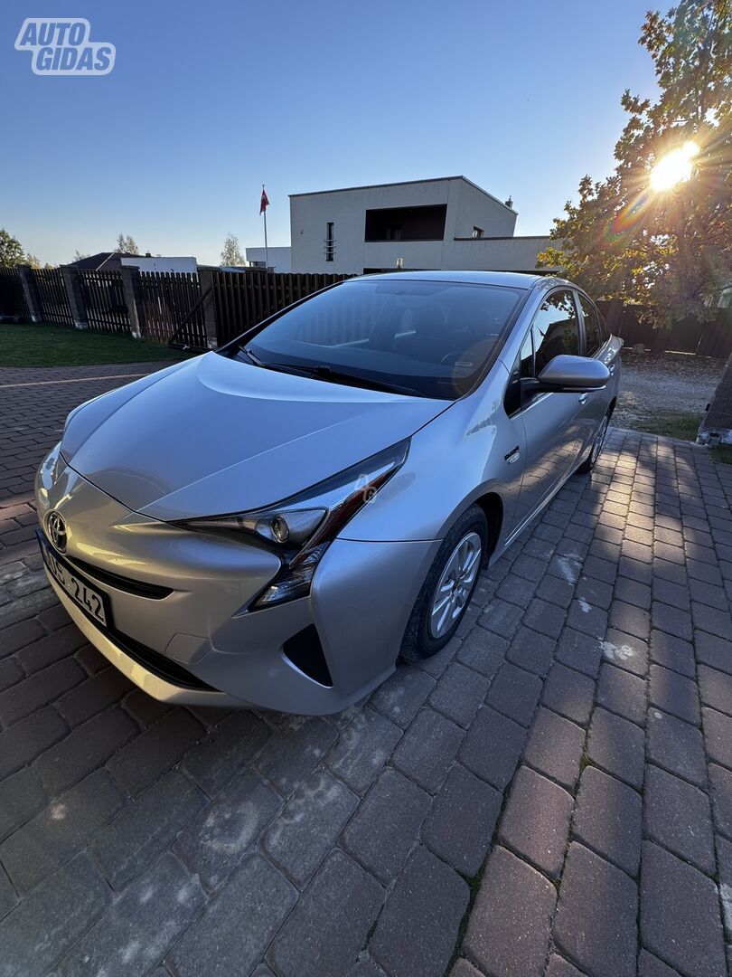 Toyota Prius IV 2016 m