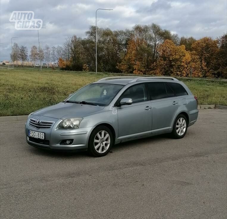 Toyota Avensis II 2007 г