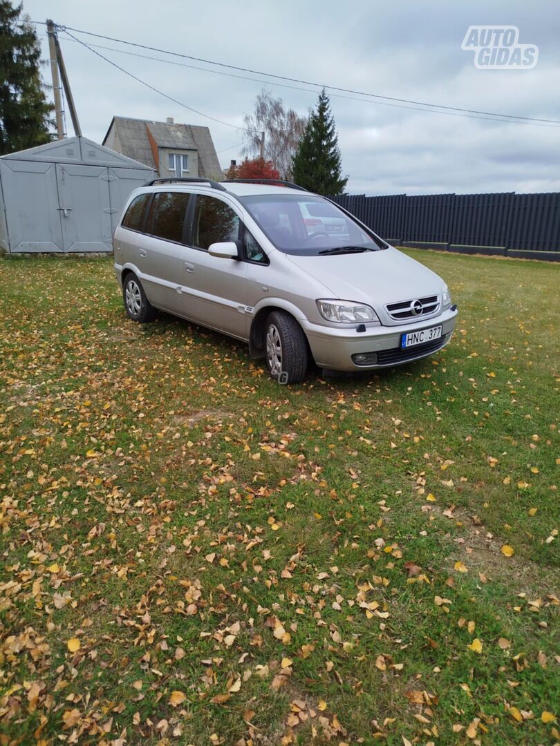 Opel Zafira 2004 г Минивэн